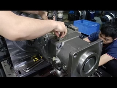 Испытывать